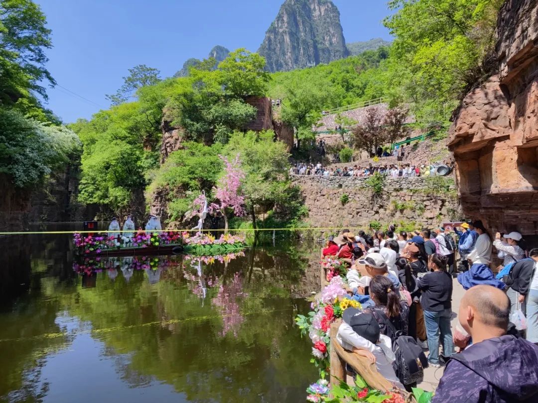 “宠”妈献礼，悦享时刻！母亲节带妈妈来一场说走就走的旅行