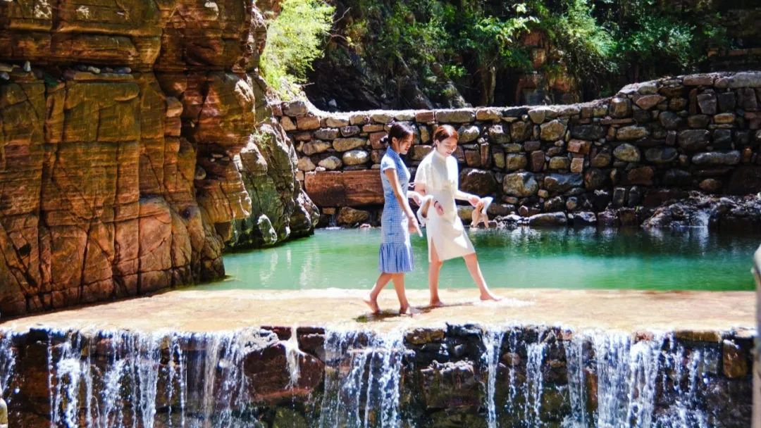 5.19中国旅游日免门票|一起来看夏日薄荷曼波绿色的新乡南太行吧