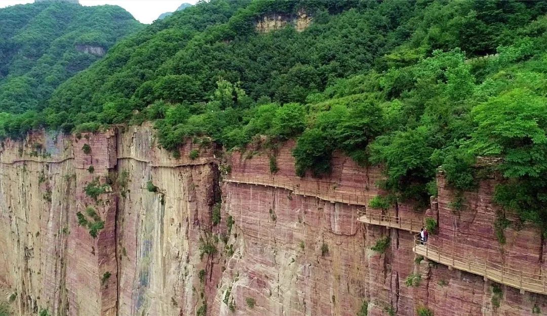 泰国旅行商考察团走进新乡南太行天界山：探索文旅合作新机遇