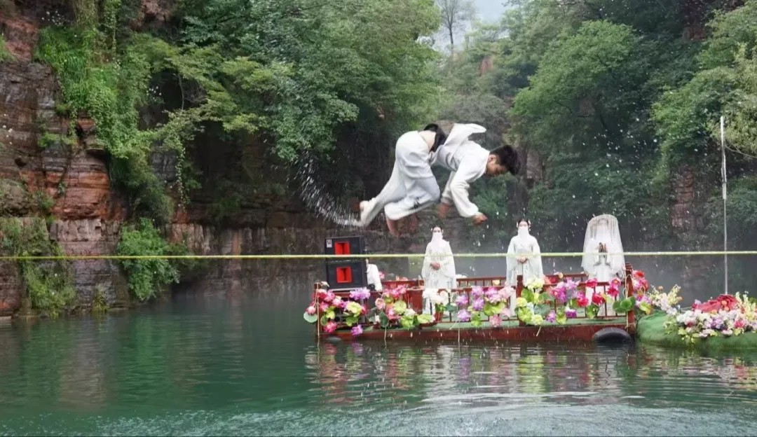暑假已过大半，自身“电量”告急？快来新乡南太行蓄能吧！