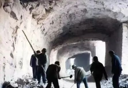 新乡南太行万仙山挂壁公路：见证传奇 连接世界！