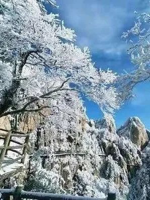 新乡南太行下雪啦！是时候一起去“白头”了，赶紧出发！