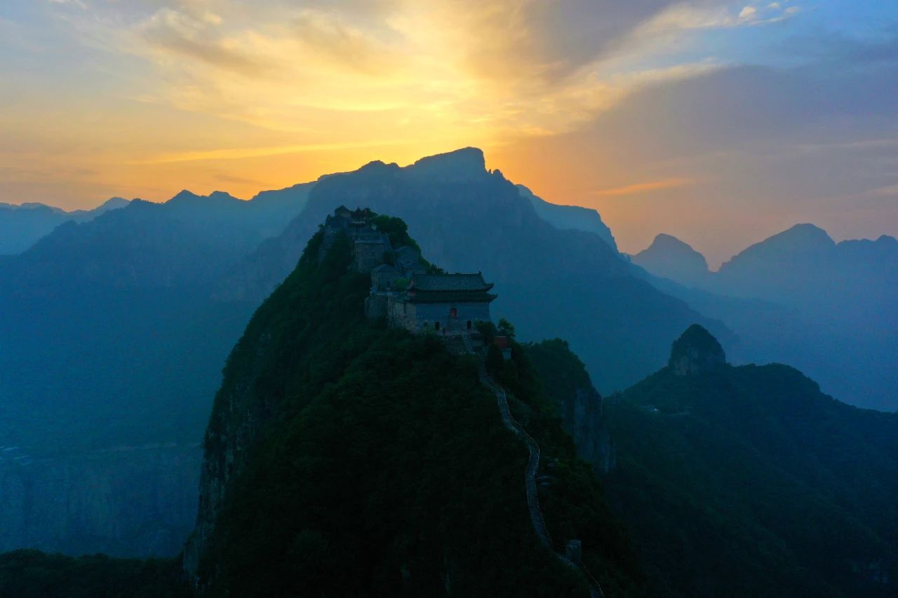 新乡南太行|在冬日的暖阳里，追一场绝美光影