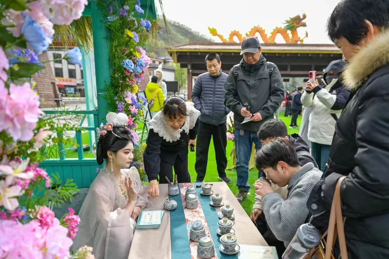 奔赴新乡南太行，解锁春日N种体验！