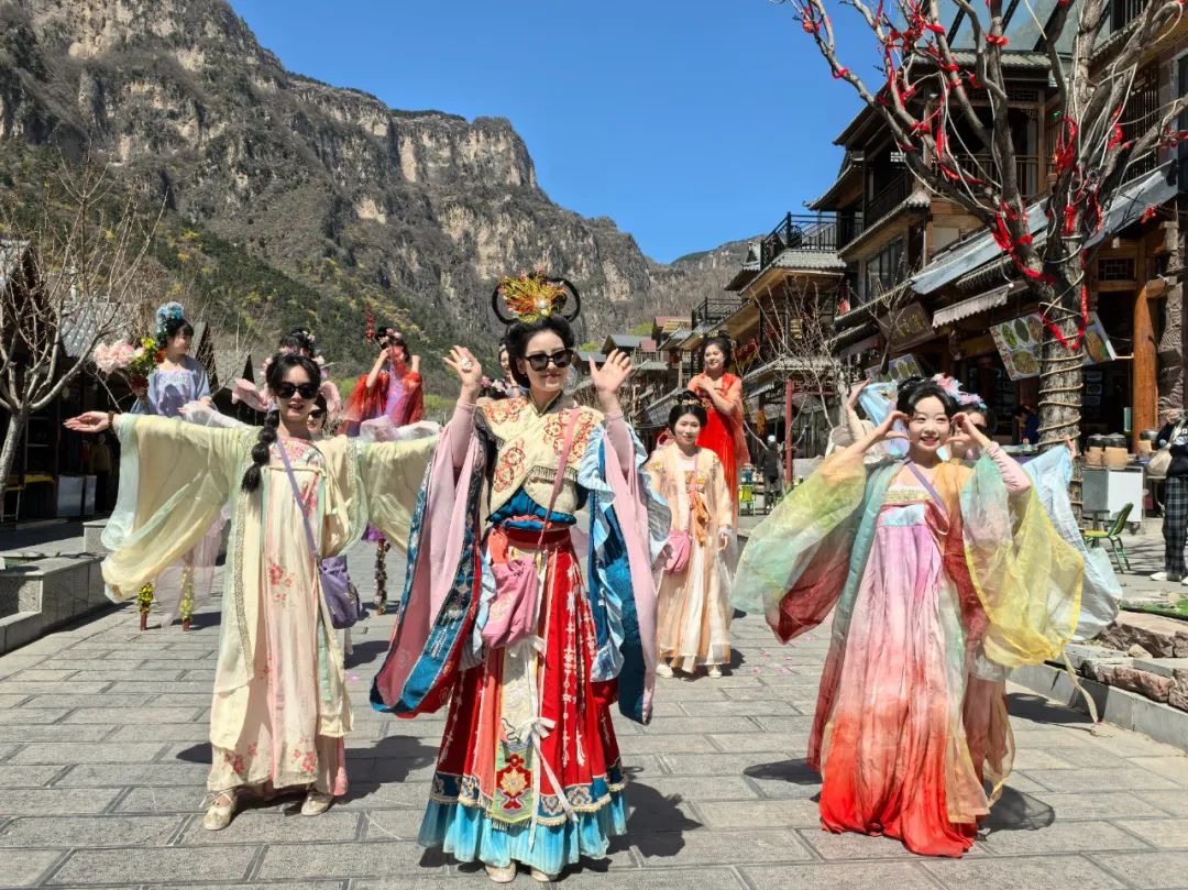 五一遛娃神地！新乡南太行超燃玩法＋限时福利+节日彩蛋，嗨翻假期！