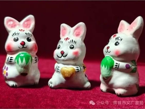 豫北地区超大规模无人机表演再次点亮八里沟上空 燃爆整个五一！