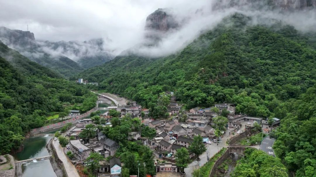 当攀岩巅峰对决遇上端午童趣狂欢 ×限时免票| 2025全国青少年U系列攀岩联赛（万仙山站）即将火热开赛！