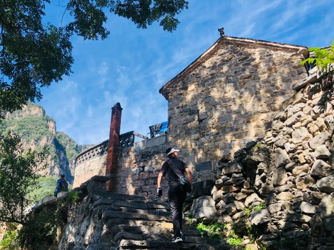 新乡南太行|万仙山：悬崖上的26℃夏天！