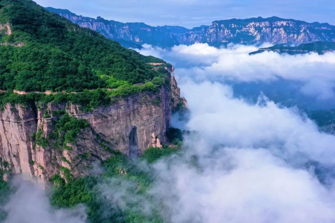 央视镜头带你登云顶天宫，赏水墨仙境！美的让人窒息~