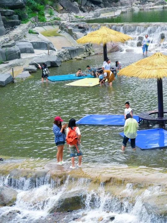 40℃高温自救指南！新乡南太行26℃的山水秘境，摸鱼听剧漂流露营全安排！