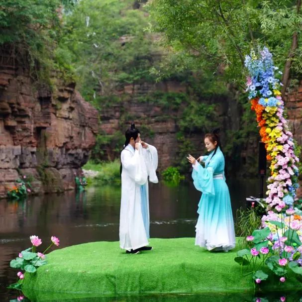 40℃高温自救指南！新乡南太行26℃的山水秘境，摸鱼听剧漂流露营全安排！