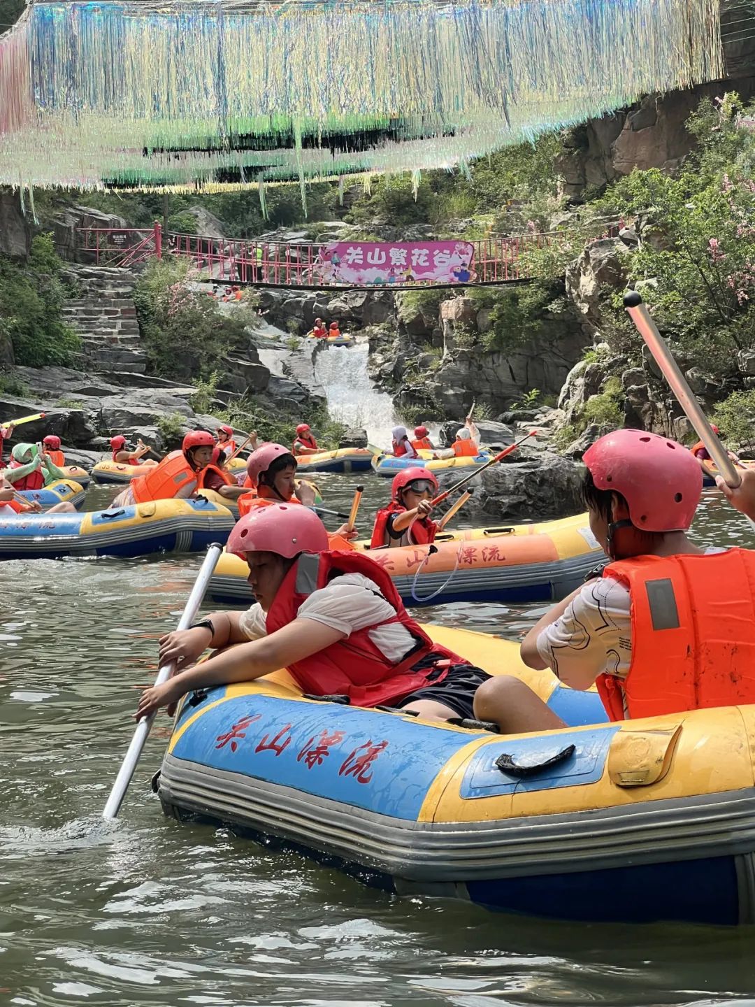 40℃高温自救指南！新乡南太行26℃的山水秘境，摸鱼听剧漂流露营全安排！