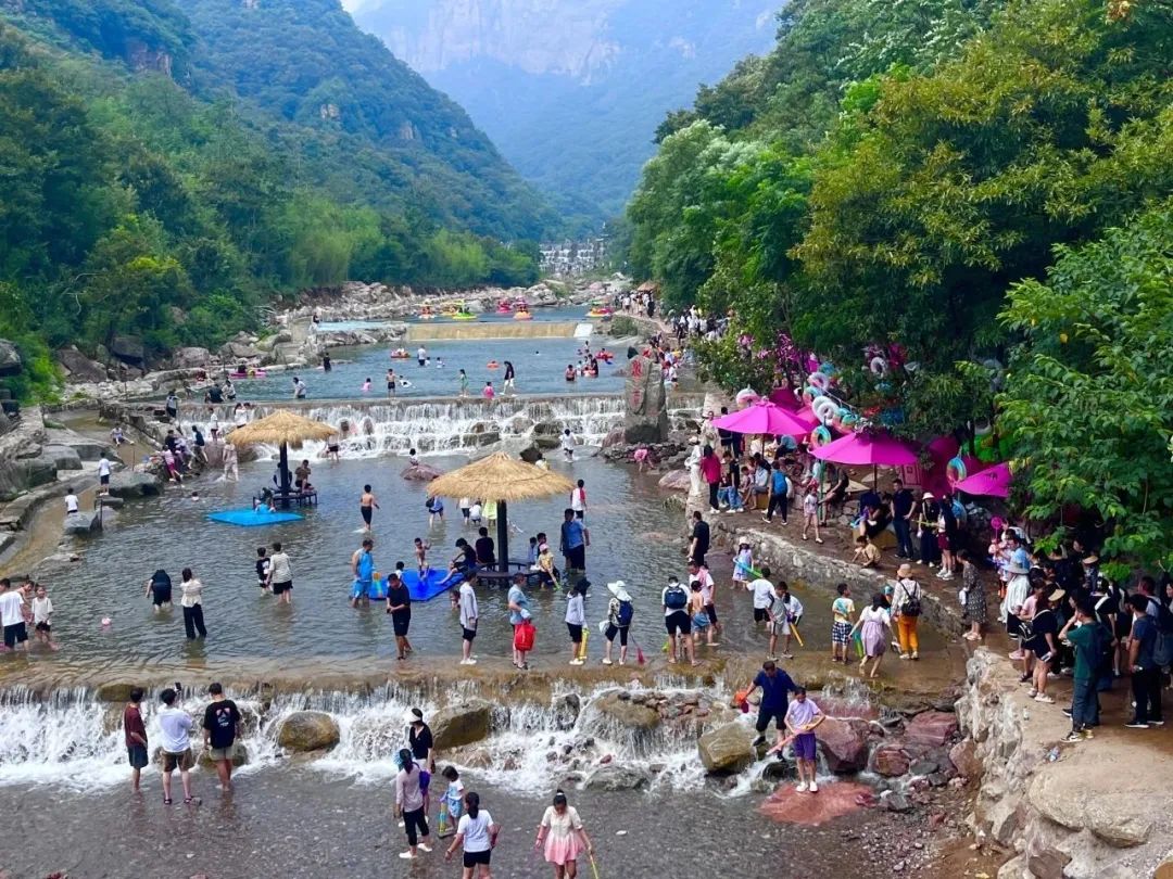 热浪退散！冲进新乡南太行26℃清凉秘境，“趣浪”一夏！