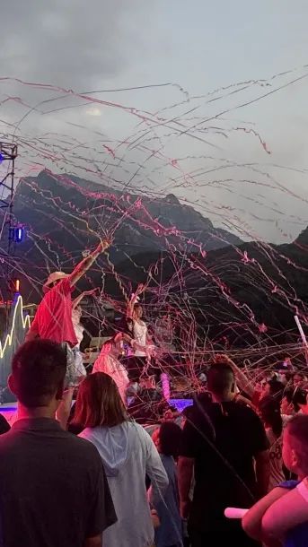 新乡南太行“向阳而生”潮浪玩法新解锁！做朋友圈最浪的显眼包！