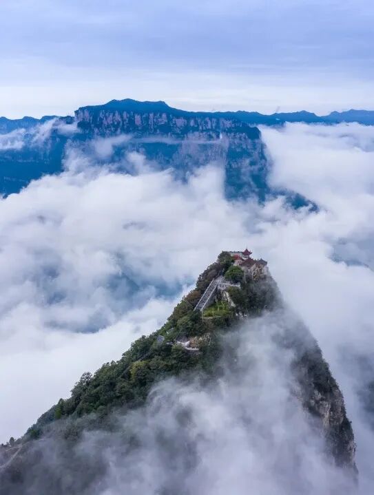 师恩难忘，山水献礼|新乡南太行祝全国教师节日快乐!