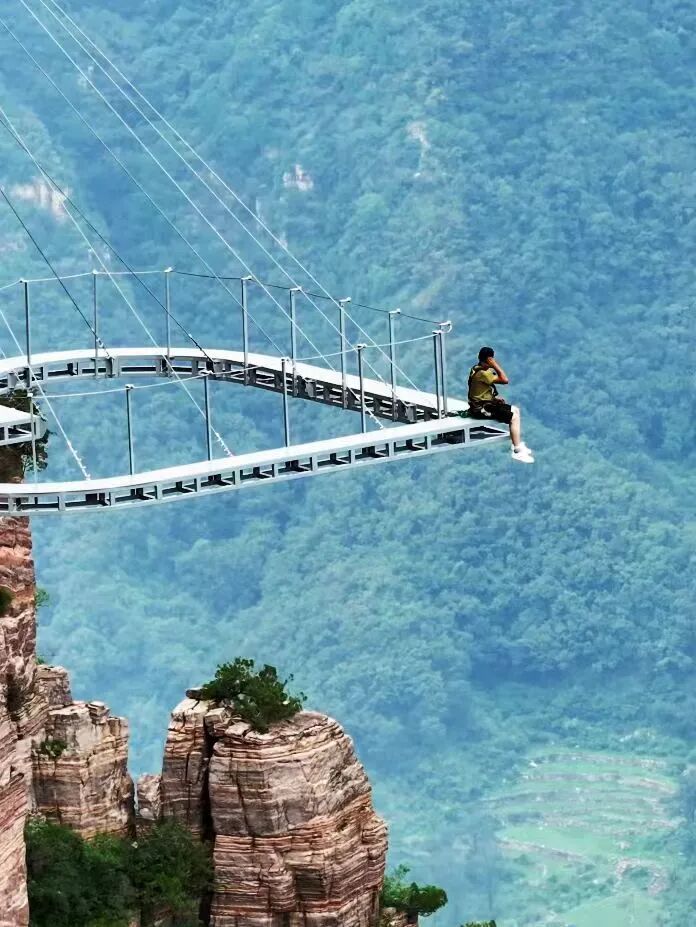 师恩难忘，山水献礼|新乡南太行祝全国教师节日快乐!