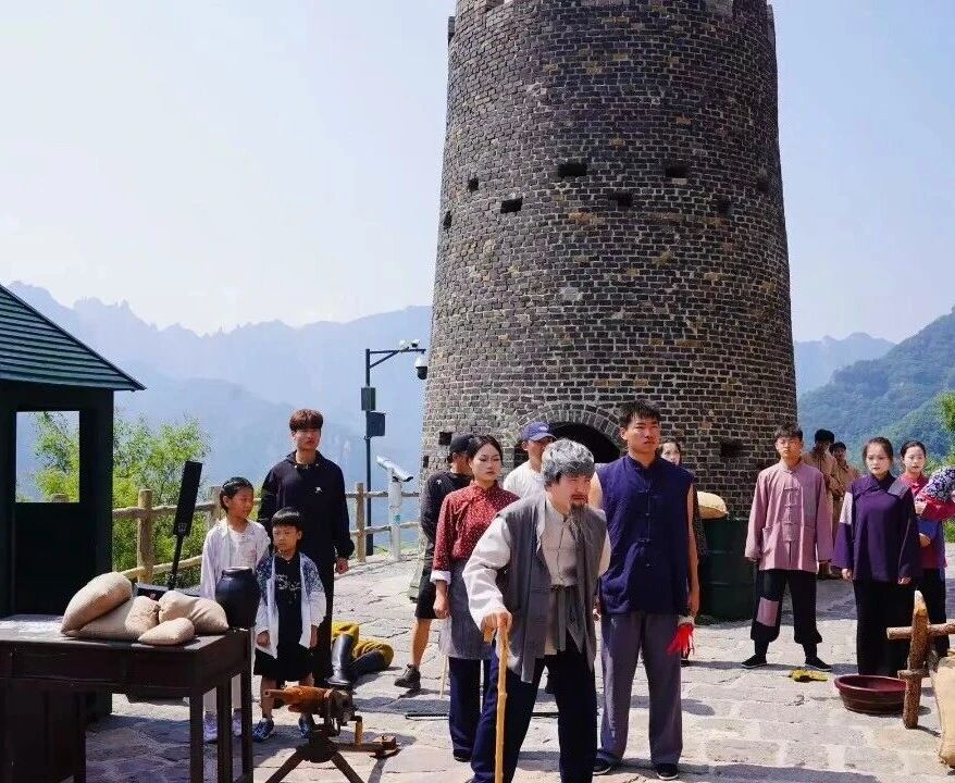 月饼送你,美景赠你,新乡南太行祝全国人民国庆中秋双节快乐! 月饼送你,美景赠你,新乡南太行祝全国人民国庆中秋双节快乐!