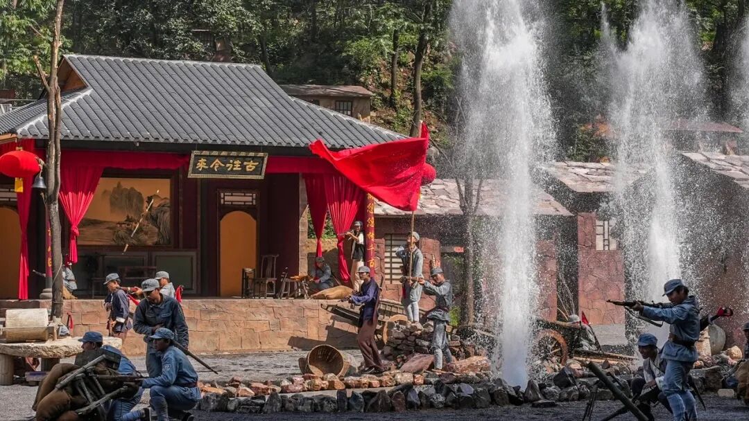 偷偷收藏的新乡南太行赏秋指南藏不住啦！还有最新的惊喜福利哦~