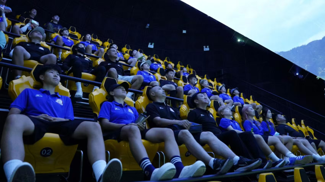 刷屏预警!新乡南太行打翻调色盘,邀你共赴这场“限时赤色盛宴” 刷屏预警!新乡南太行打翻调色盘,邀你共赴这场“限时赤色盛宴”