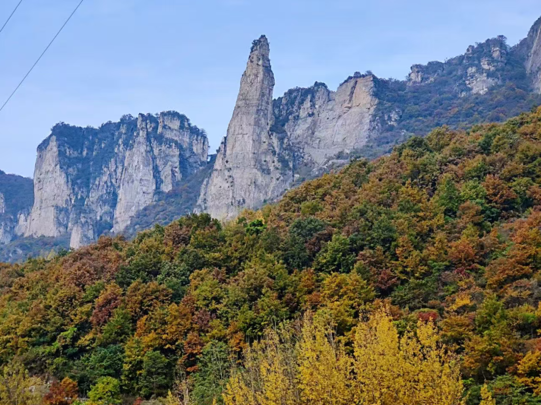 刷屏预警!新乡南太行打翻调色盘,邀你共赴这场“限时赤色盛宴” 刷屏预警!新乡南太行打翻调色盘,邀你共赴这场“限时赤色盛宴”