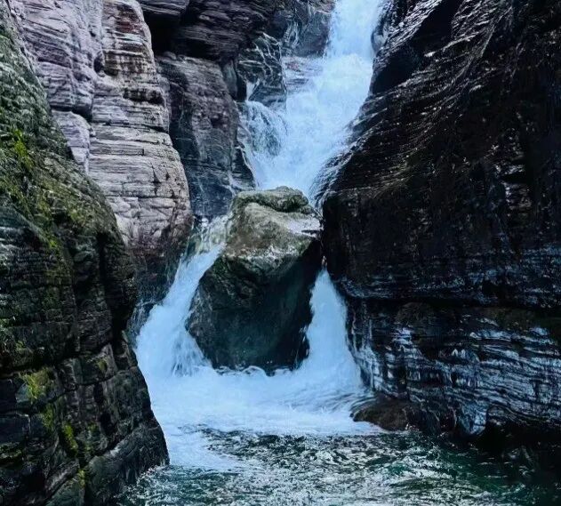 刷屏预警!新乡南太行打翻调色盘,邀你共赴这场“限时赤色盛宴” 刷屏预警!新乡南太行打翻调色盘,邀你共赴这场“限时赤色盛宴”