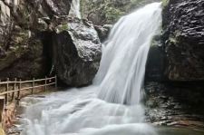 第十四届河南省“三山同登”群众登山健身大会暨2025新乡首届“八里沟杯”云峰漫跑活动比选公告