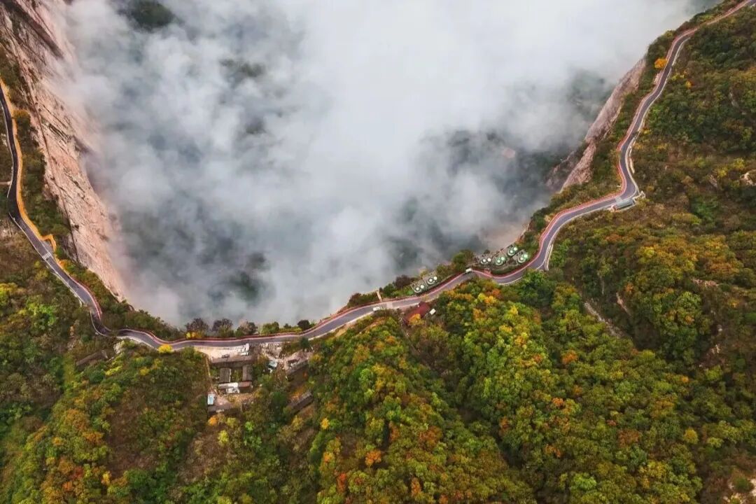 云端开跑!11月2日,2025新乡首届“八里沟杯”云峰漫跑火热开启 云端开跑!11月2日,2025新乡首届“八里沟杯”云峰漫跑火热开启