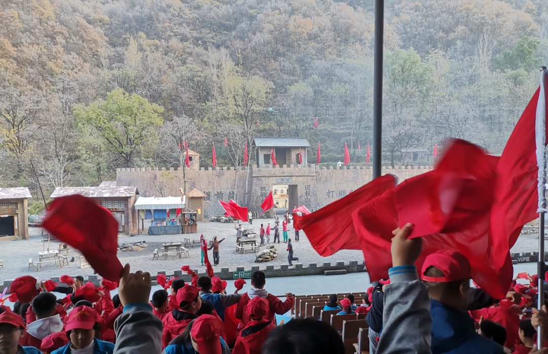 万仙山研学行:把课堂搬进山水间,定格孩子们的探索时刻 万仙山研学行:把课堂搬进山水间,定格孩子们的探索时刻