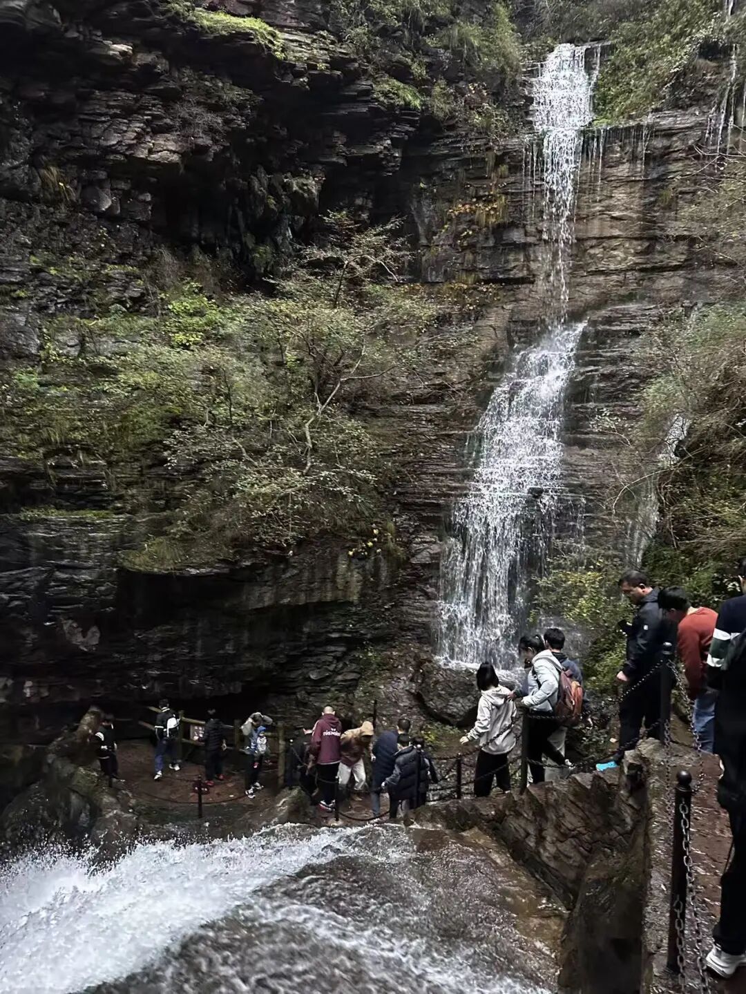 新乡南太行出游指南|绝壁行车VS徒步探幽，一键解锁！