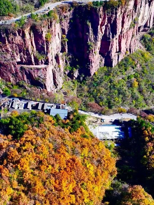 反卷行动！躲进初冬的南太行，给身心“充个电”