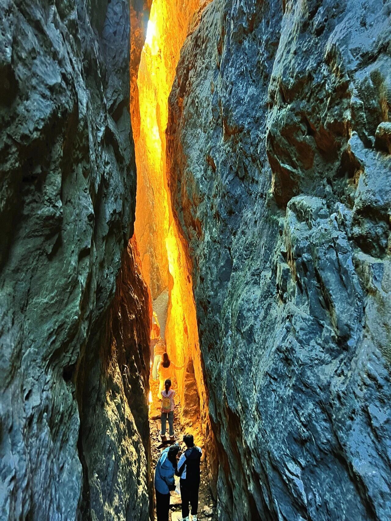 反卷行动！躲进初冬的南太行，给身心“充个电”