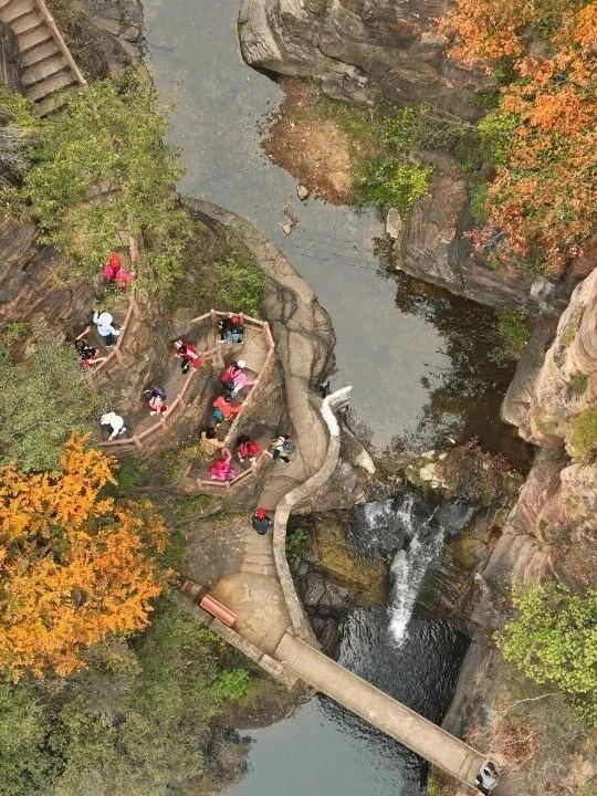 反卷行动！躲进初冬的南太行，给身心“充个电”