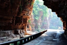 新乡南太行：不用P图的“现实版壁纸”，美到自带暴击buff！