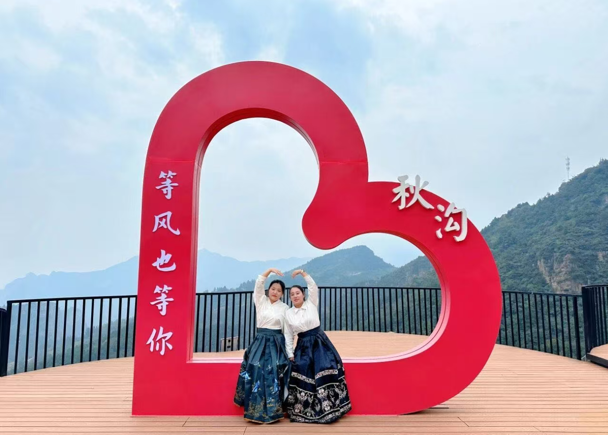 拍出质感大片！新乡南太行才是真正的 “ 天然摄影棚 ”