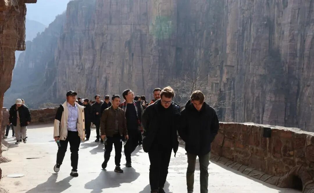 跨越山海，共赴万仙山之约：14国友人探寻太行精神