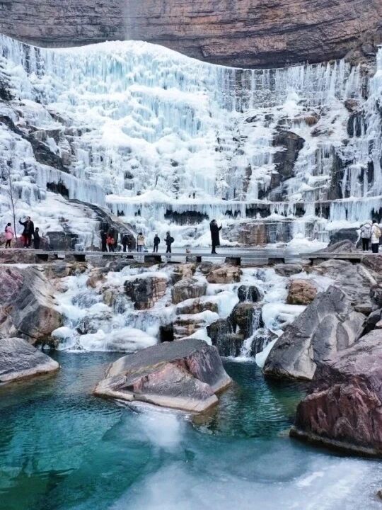 加载中… 新乡南太行“冬日雪景皮肤”即将上线! 加载中… 新乡南太行“冬日雪景皮肤”即将上线!