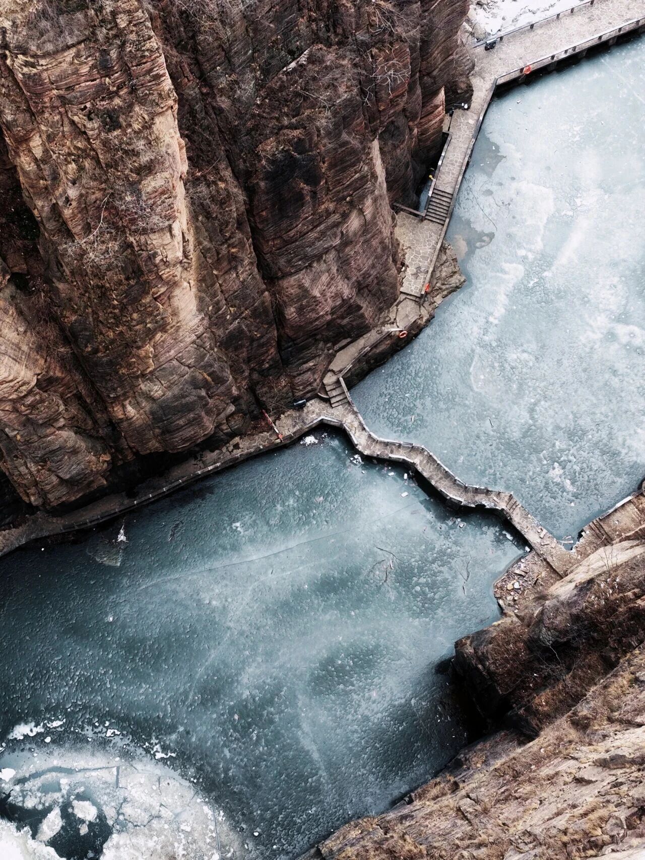 加载中… 新乡南太行“冬日雪景皮肤”即将上线! 加载中… 新乡南太行“冬日雪景皮肤”即将上线!