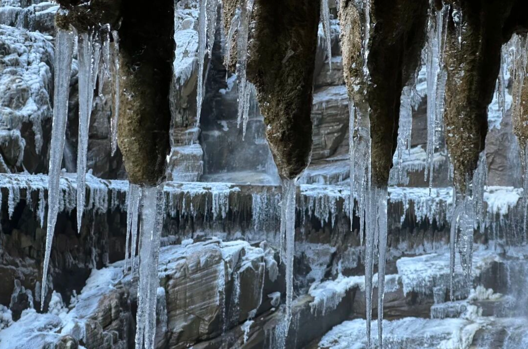 今冬初雪至，太行仙境美 | 新乡南太行迎来冬日的第一场雪