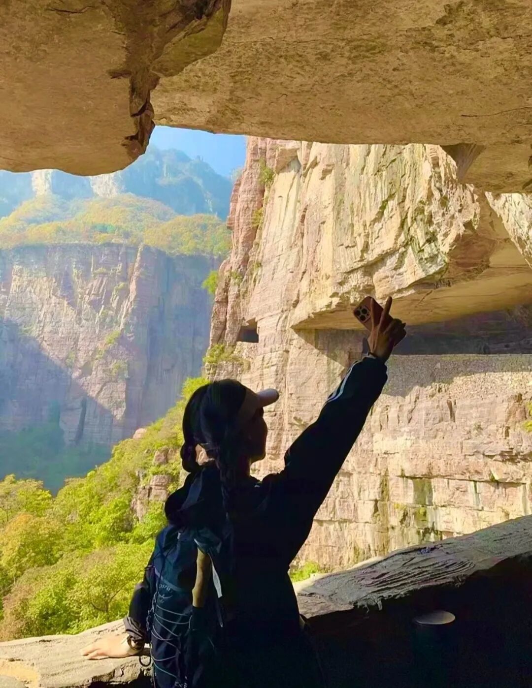 徒步新乡南太行,赏初冬盛景,这波徒步党必冲 徒步新乡南太行,赏初冬盛景,这波徒步党必冲