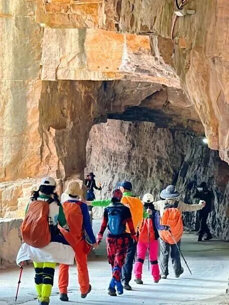 徒步新乡南太行,赏初冬盛景,这波徒步党必冲 徒步新乡南太行,赏初冬盛景,这波徒步党必冲