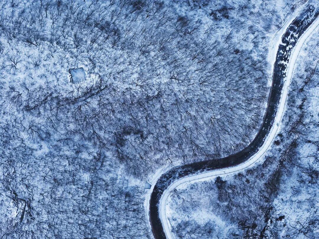 河南南太行藏着“悬崖仙居” 雪落老爷顶 画面美到不敢信