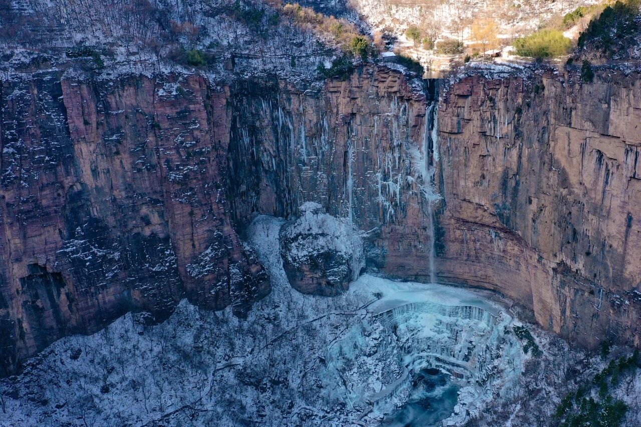 南太行冬季绝美景色+地道趴地小菠菜? 南太行冬季绝美景色+地道趴地小菠菜?