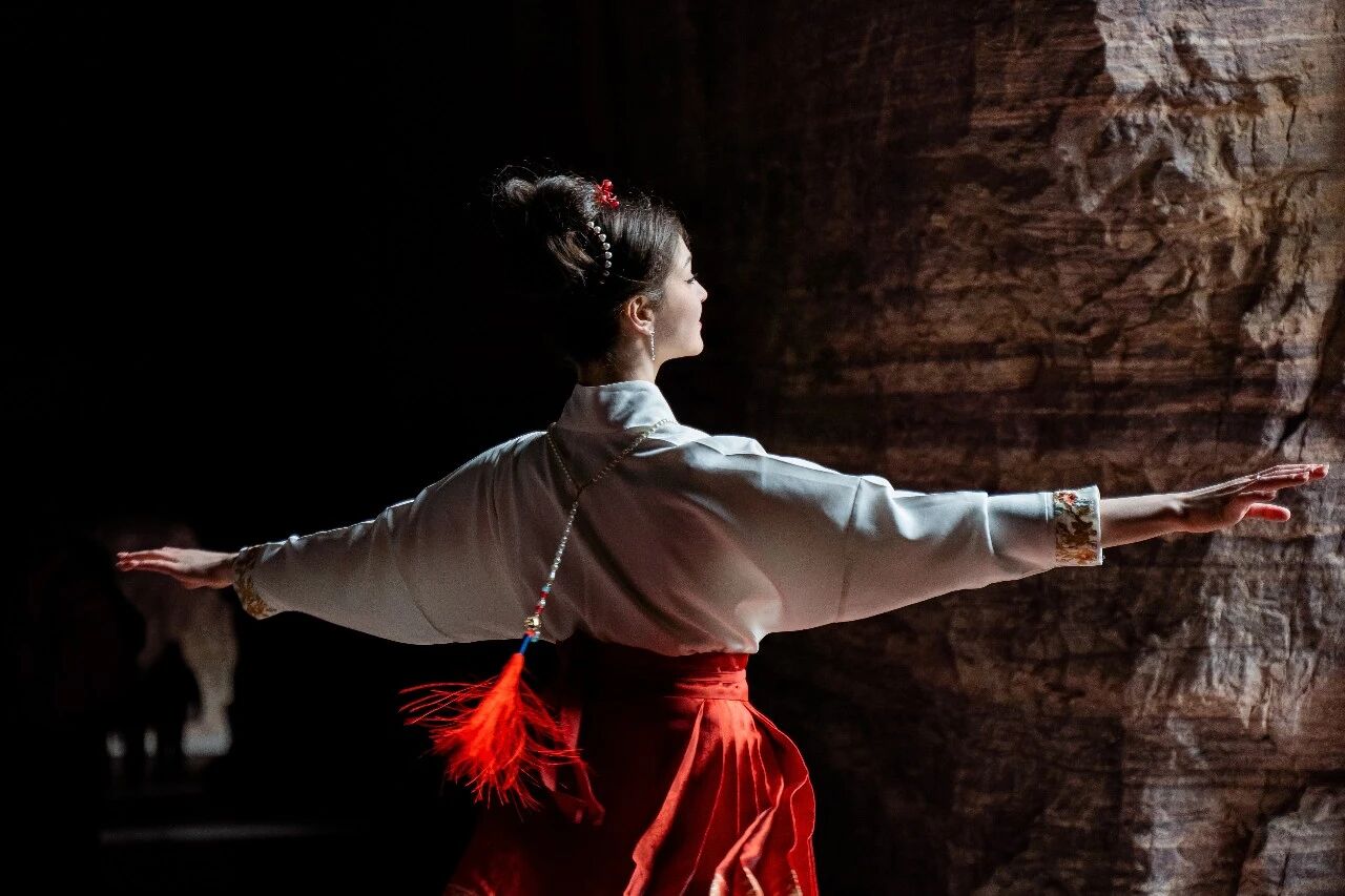 南太行冬季绝美景色+地道趴地小菠菜? 南太行冬季绝美景色+地道趴地小菠菜?