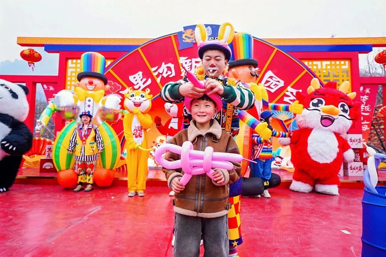 年味儿加“马”！新乡南太行邀你一起过大年！