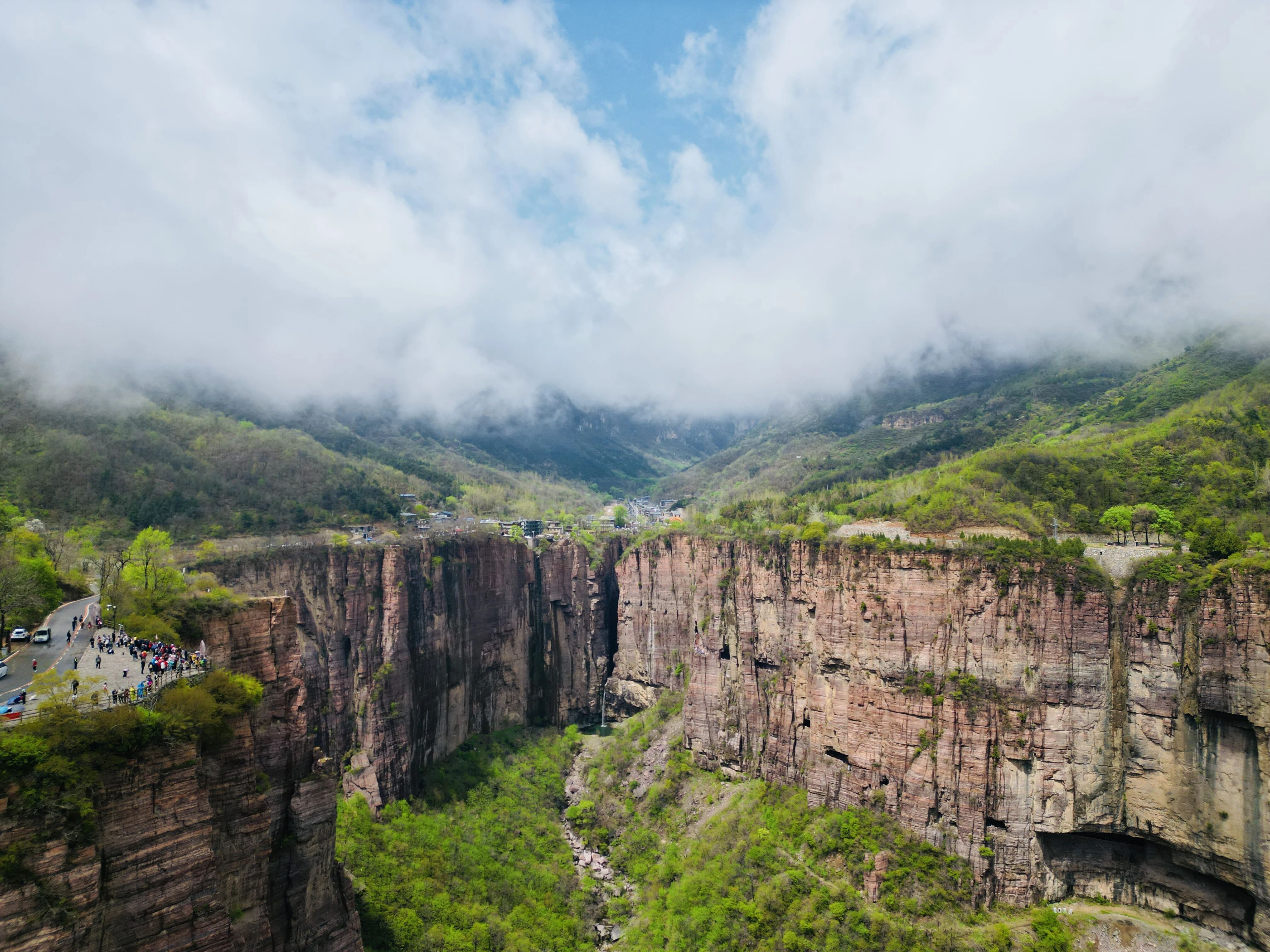 2026河南省全民徒步大会(万仙山会场)暨郭亮绝壁长廊开凿54周年庆典活动盛大开幕 2026河南省全民徒步大会(万仙山会场)暨郭亮绝壁长廊开凿54周年庆典活动盛大开幕