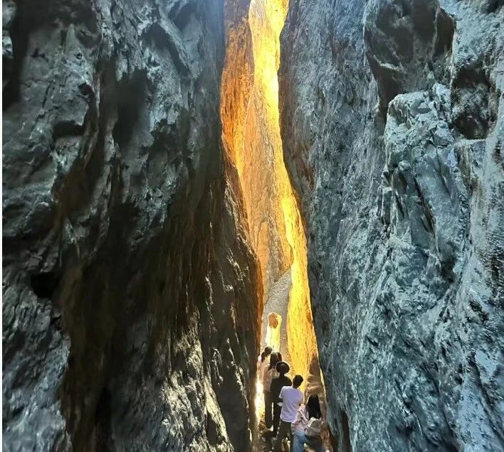 春天的新乡南太行 | 花开成海，一眼沦陷