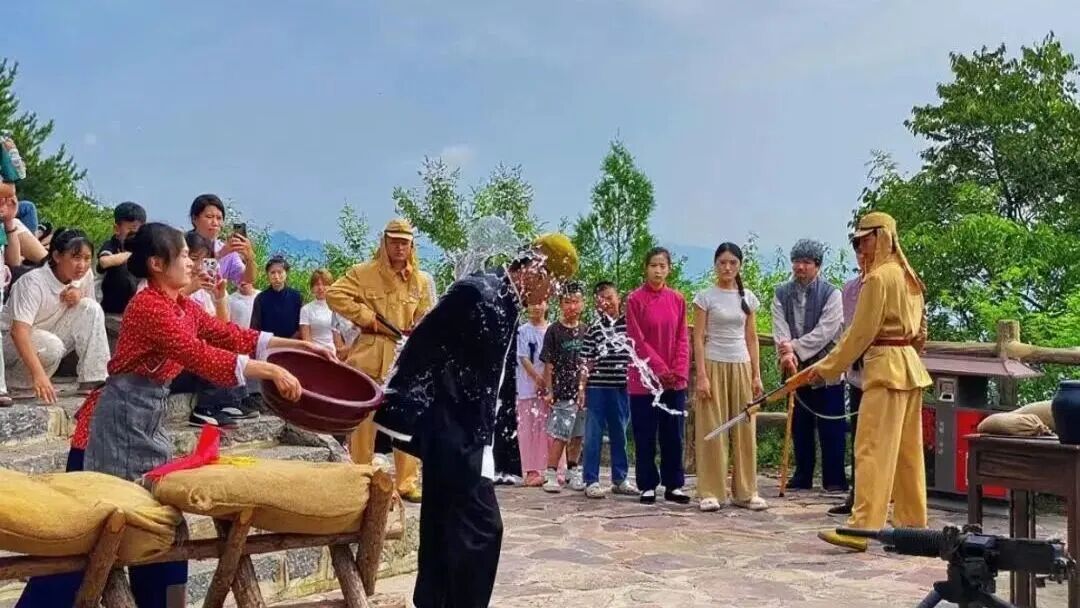 三月不冲亏大了！AI替你打工，你去新乡南太行“驯养”春天！秋沟世外桃源上线，错过等一年！