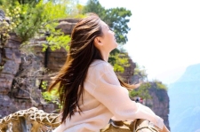 三月不冲亏大了!AI替你打工,你去新乡南太行“驯养”春天!秋沟世外桃源上线,错过等一年!