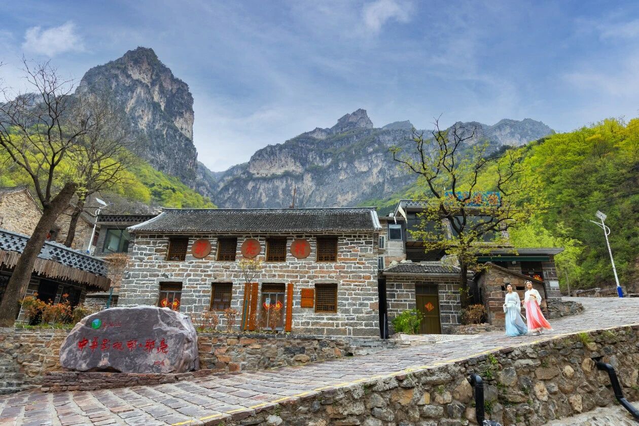 龙抬头，春分至|看万仙山与春日撞个满怀