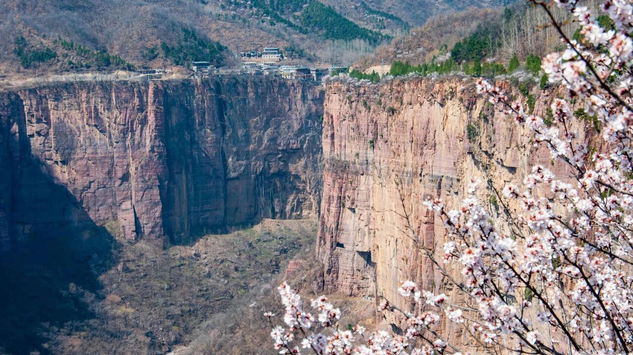 龙抬头，春分至|看万仙山与春日撞个满怀